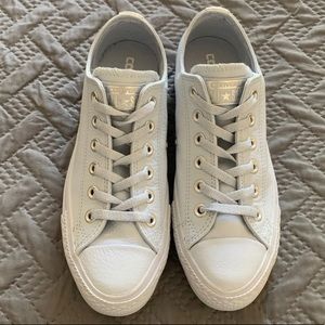 SOLD ~ Baby Blue Leather Chucks Converse